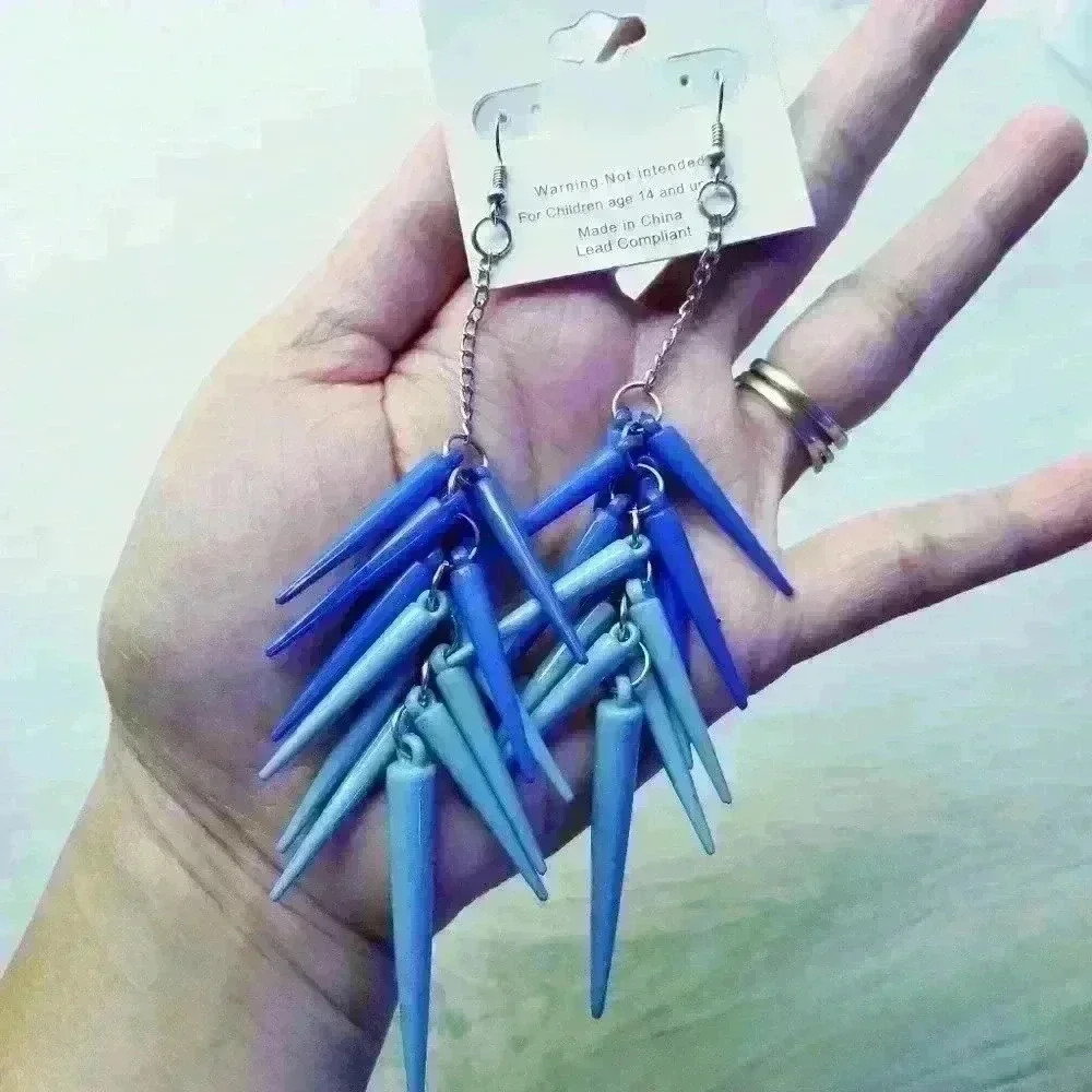 "Bundles Only" Blue Dangle Spikes Earrings - Picture 7 of 7